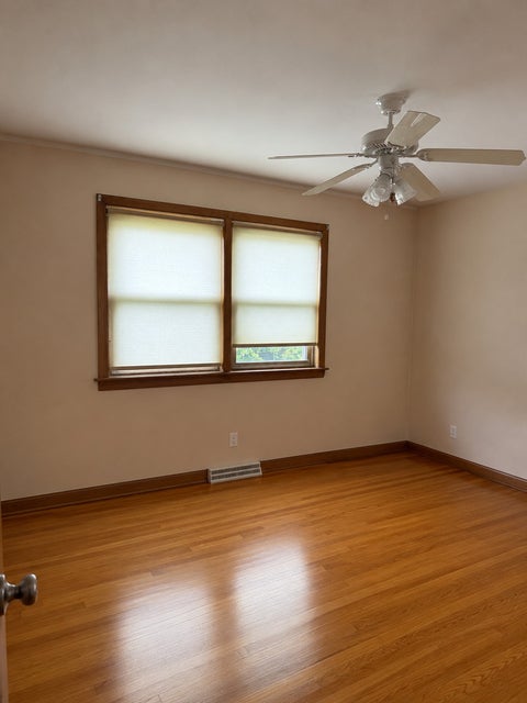 Tiny photo for 6926 W 115th Place, Worth, IL 60482 (MLS # 12701272)