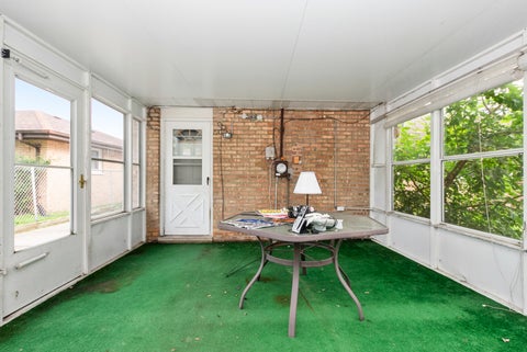 Tiny photo for 6926 W 115th Place, Worth, IL 60482 (MLS # 12701272)