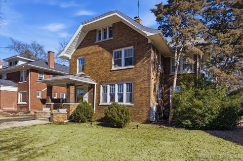 Tiny photo for 628 Sexton Street, Aurora, IL 60505 (MLS # 12571387)