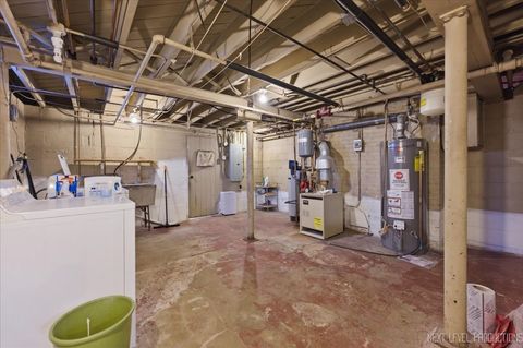 Tiny photo for 628 Sexton Street, Aurora, IL 60505 (MLS # 12571387)