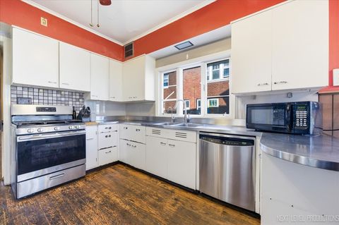 Tiny photo for 628 Sexton Street, Aurora, IL 60505 (MLS # 12571387)