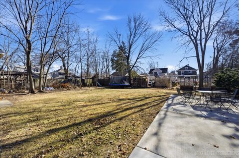 Tiny photo for 628 Sexton Street, Aurora, IL 60505 (MLS # 12571387)