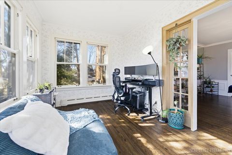 Tiny photo for 628 Sexton Street, Aurora, IL 60505 (MLS # 12571387)