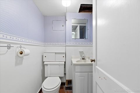 Tiny photo for 628 Sexton Street, Aurora, IL 60505 (MLS # 12571387)