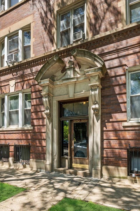 Tiny photo for 5052 S Blackstone Avenue #2, Chicago, IL 60615 (MLS # 12699647)