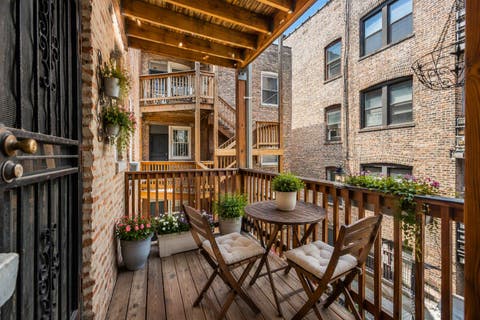 Tiny photo for 5052 S Blackstone Avenue #2, Chicago, IL 60615 (MLS # 12699647)
