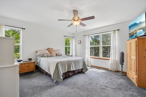 Tiny photo for 502 Heritage Court, St. Charles, IL 60175 (MLS # 12676302)