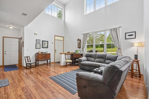 Tiny photo for 502 Heritage Court, St. Charles, IL 60175 (MLS # 12676302)