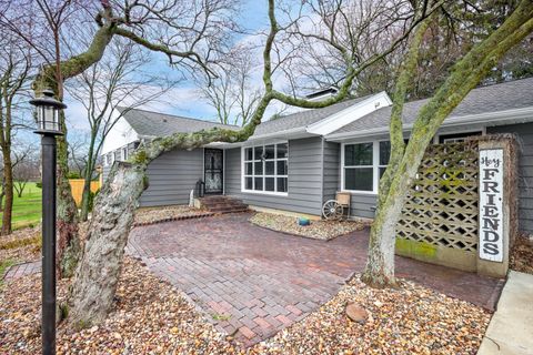 Tiny photo for 1601 N Linden Street, Normal, IL 61761 (MLS # 12600962)