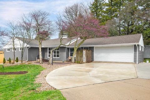 Tiny photo for 1601 N Linden Street, Normal, IL 61761 (MLS # 12600962)