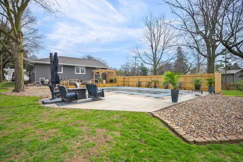 Tiny photo for 1601 N Linden Street, Normal, IL 61761 (MLS # 12600962)