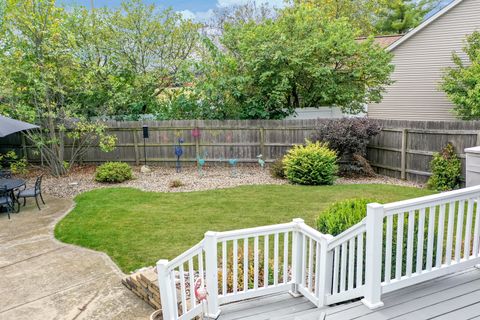 Tiny photo for 8 Plantation Court, Bloomington, IL 61704 (MLS # 12494268)
