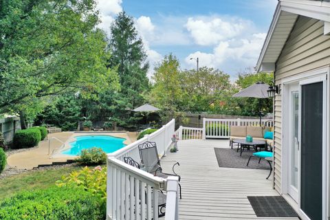 Tiny photo for 8 Plantation Court, Bloomington, IL 61704 (MLS # 12494268)