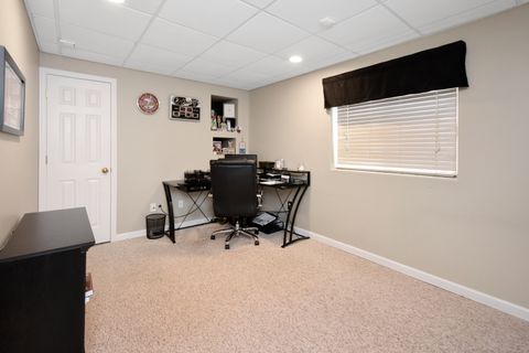 Tiny photo for 8 Plantation Court, Bloomington, IL 61704 (MLS # 12494268)
