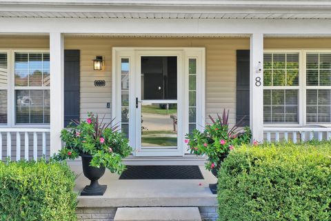Tiny photo for 8 Plantation Court, Bloomington, IL 61704 (MLS # 12494268)