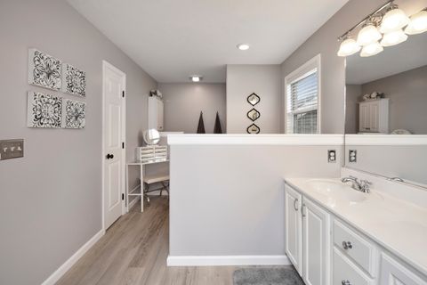 Tiny photo for 8 Plantation Court, Bloomington, IL 61704 (MLS # 12494268)