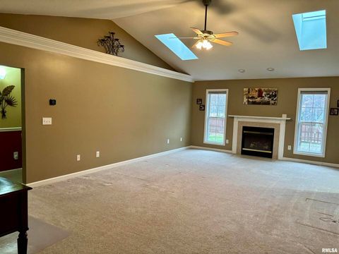 Tiny photo for 4232 Woodglen Lane, Mt Vernon, IL 62864 (MLS # EB460550)