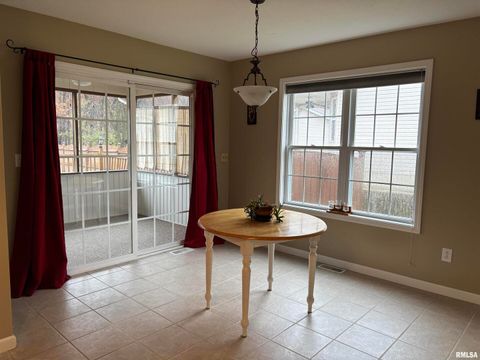 Tiny photo for 4232 Woodglen Lane, Mt Vernon, IL 62864 (MLS # EB460550)