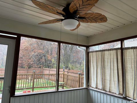 Tiny photo for 4232 Woodglen Lane, Mt Vernon, IL 62864 (MLS # EB460550)