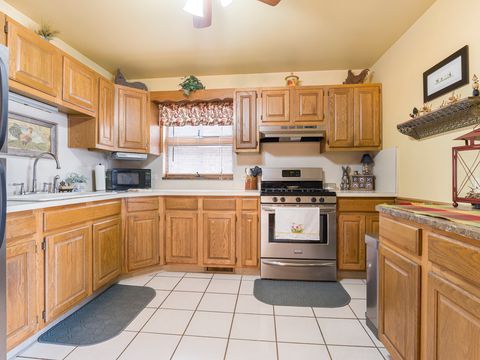 Tiny photo for 2028 N 72nd Court, Elmwood Park, IL 60707 (MLS # 12583213)