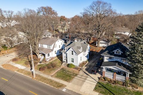 Tiny photo for 802 S Fell Avenue, Normal, IL 61761 (MLS # 12519361)