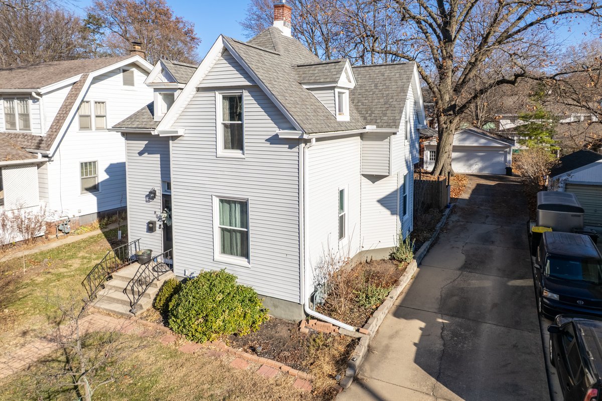 Normal, Illinois 61761, United States, 3 Bedrooms Bedrooms, ,2 BathroomsBathrooms,Residential,Active,251304