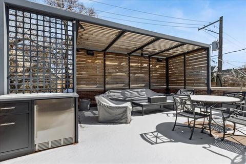 Tiny photo for 2723 N MAGNOLIA Avenue, Chicago, IL 60614 (MLS # 12582262)