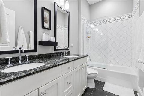 Tiny photo for 2723 N MAGNOLIA Avenue, Chicago, IL 60614 (MLS # 12582262)