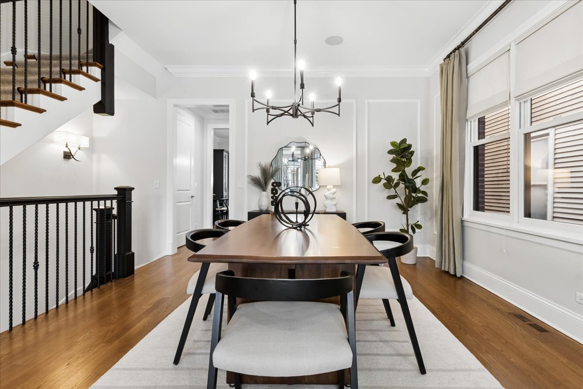 2723 N MAGNOLIA Avenue