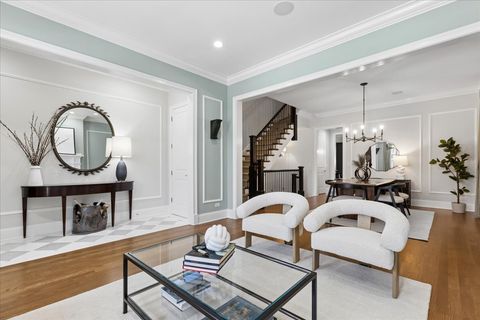 Tiny photo for 2723 N MAGNOLIA Avenue, Chicago, IL 60614 (MLS # 12582262)