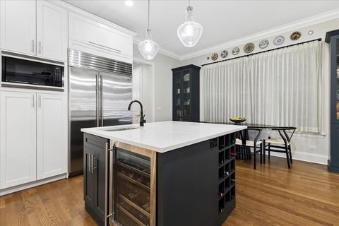 Tiny photo for 2723 N MAGNOLIA Avenue, Chicago, IL 60614 (MLS # 12582262)