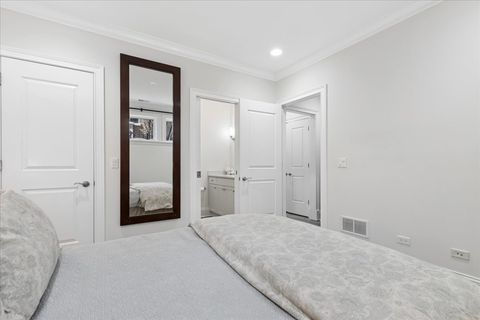 Tiny photo for 2723 N MAGNOLIA Avenue, Chicago, IL 60614 (MLS # 12582262)