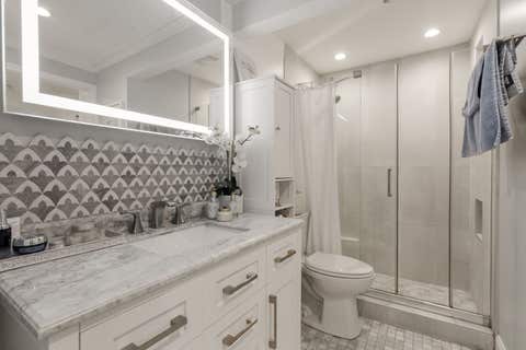 Tiny photo for 6121 N Sheridan Road #3A, Chicago, IL 60660 (MLS # 12687599)