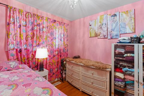 Tiny photo for 1723 W Thome Avenue, Chicago, IL 60660 (MLS # 12479600)
