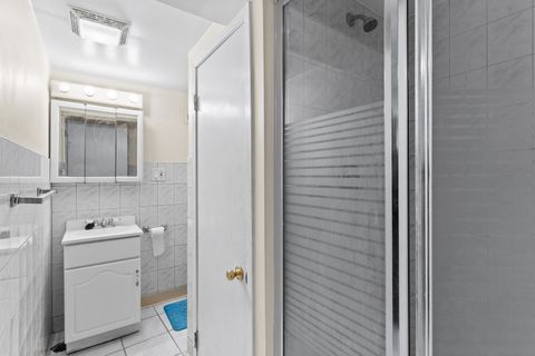 Tiny photo for 1723 W Thome Avenue, Chicago, IL 60660 (MLS # 12479600)