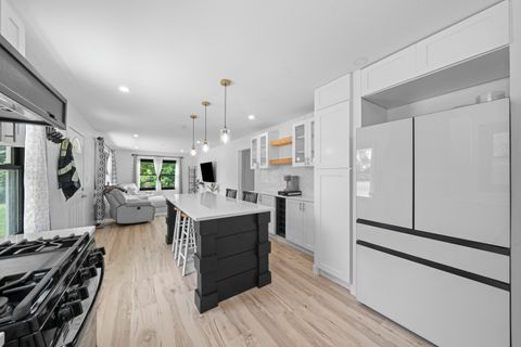Tiny photo for 1010 Suzy Street, Lake Holiday, IL 60548 (MLS # 12685547)