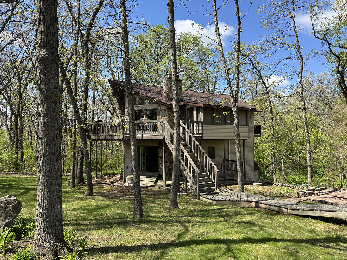 3-532 Fawn Ridge Drive