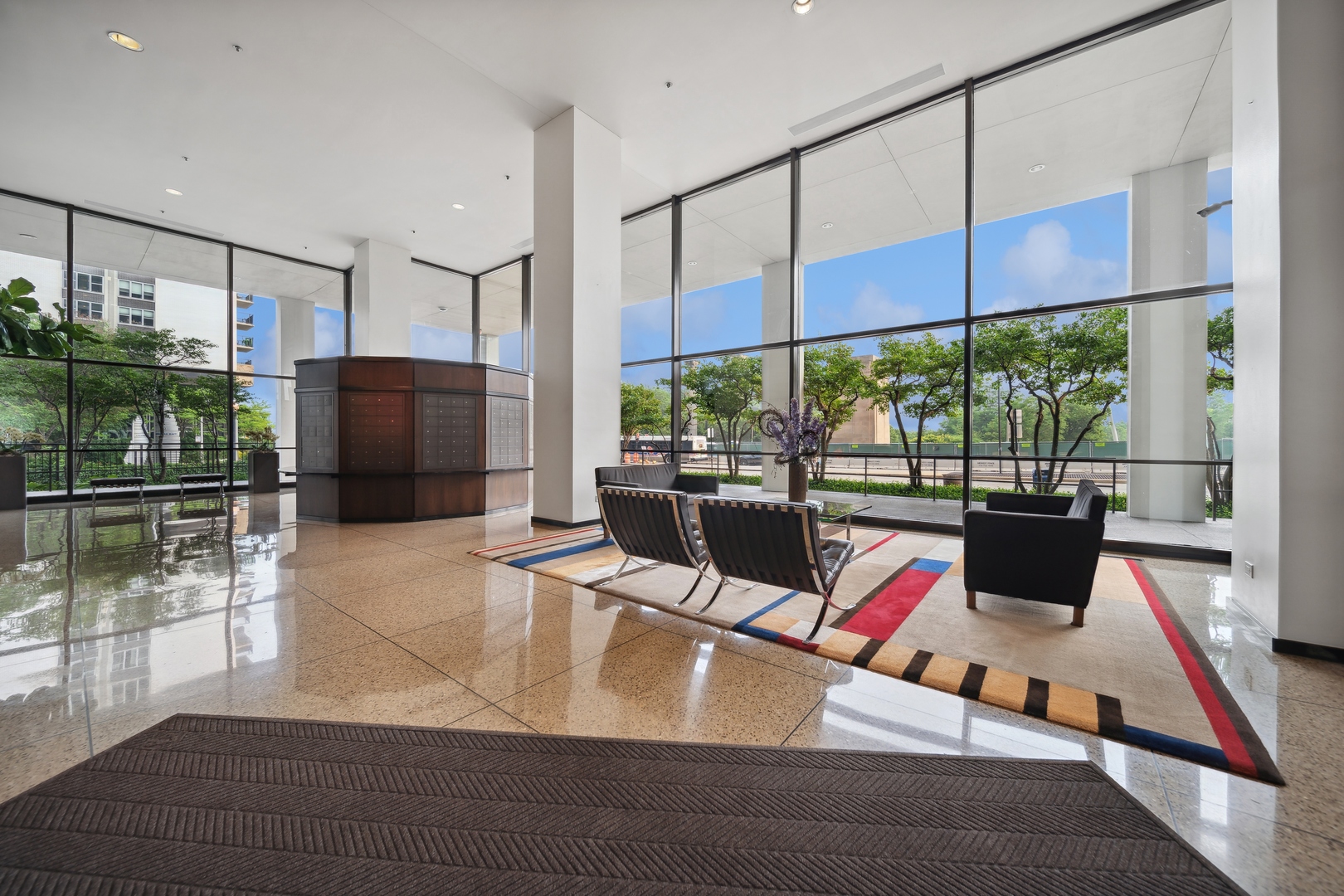 360 E Randolph Street 905