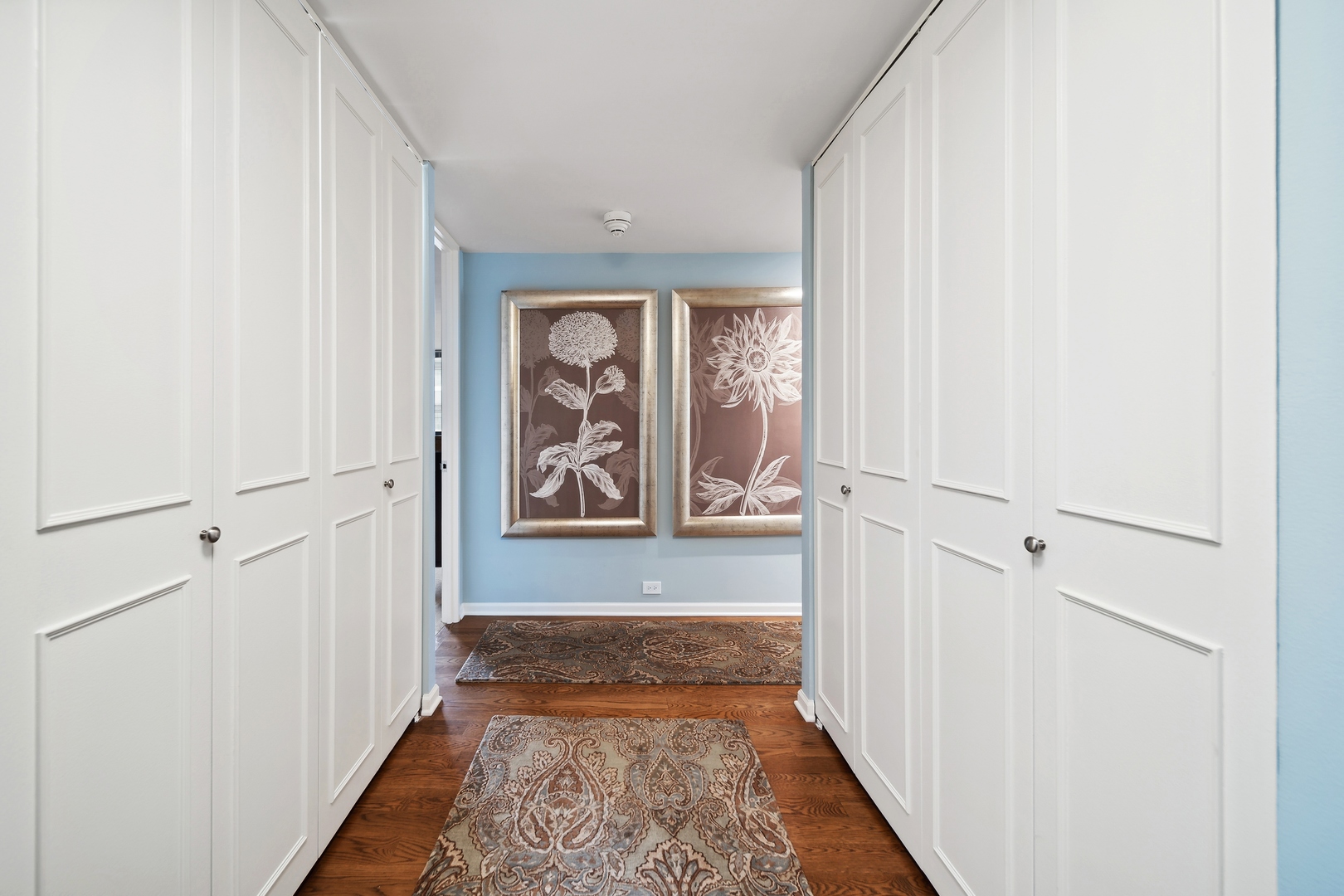 360 E Randolph Street 905