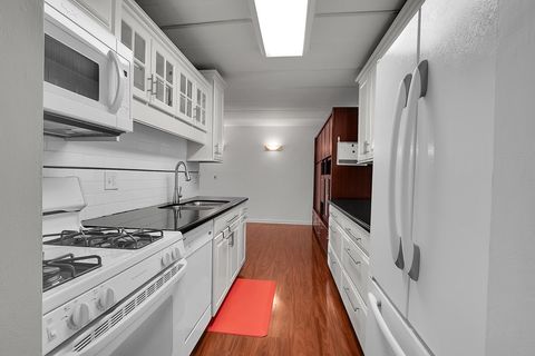 Tiny photo for 5S040 Pebblewood Lane #E103, Naperville, IL 60563 (MLS # 12527909)