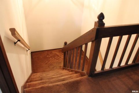 Tiny photo for 3542 CEDARVIEW Court #3542, Bettendorf, IA 52722 (MLS # QC4267037)