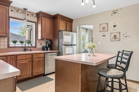 Tiny photo for 5324 Clover Drive, Lisle, IL 60532 (MLS # 12623999)