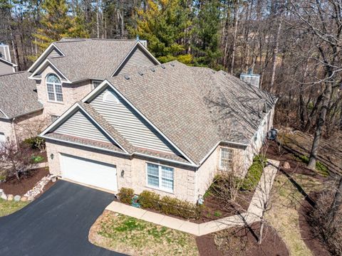 1306 Boulder Court Woodstock IL 60098