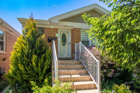 Tiny photo for 7309 W PENSACOLA Avenue, Norridge, IL 60706 (MLS # 12640069)