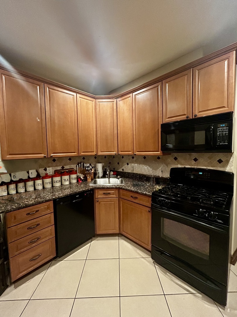 2340 W Thomas Street 1F