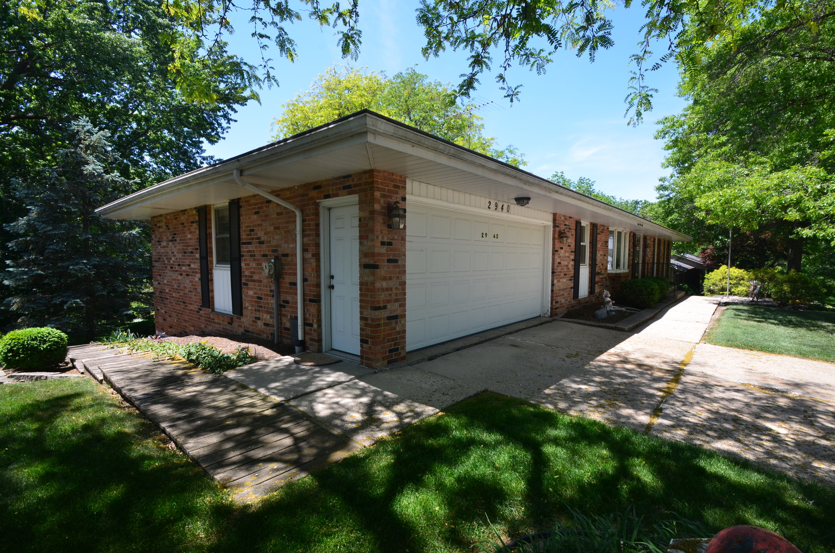 Properties 3 2940 Imperial Oaks Drive