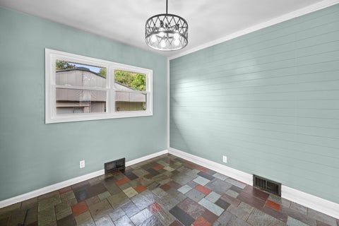 Tiny photo for 828 10th Street, Bettendorf, IA 52722 (MLS # 12768455)