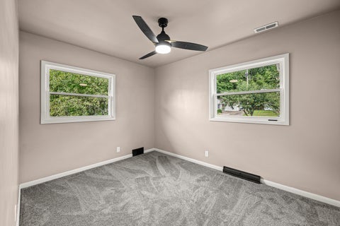 Tiny photo for 828 10th Street, Bettendorf, IA 52722 (MLS # 12768455)