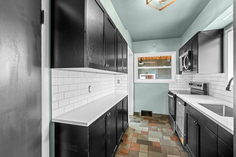 Tiny photo for 828 10th Street, Bettendorf, IA 52722 (MLS # 12768455)