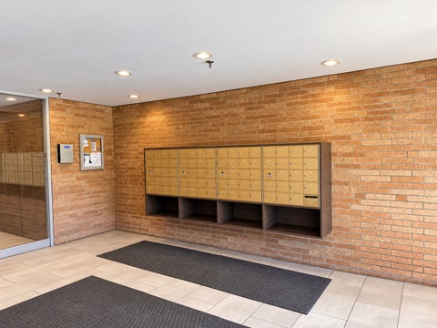 Tiny photo for 1747 W Crystal Lane #301, Mount Prospect, IL 60056 (MLS # 12790099)
